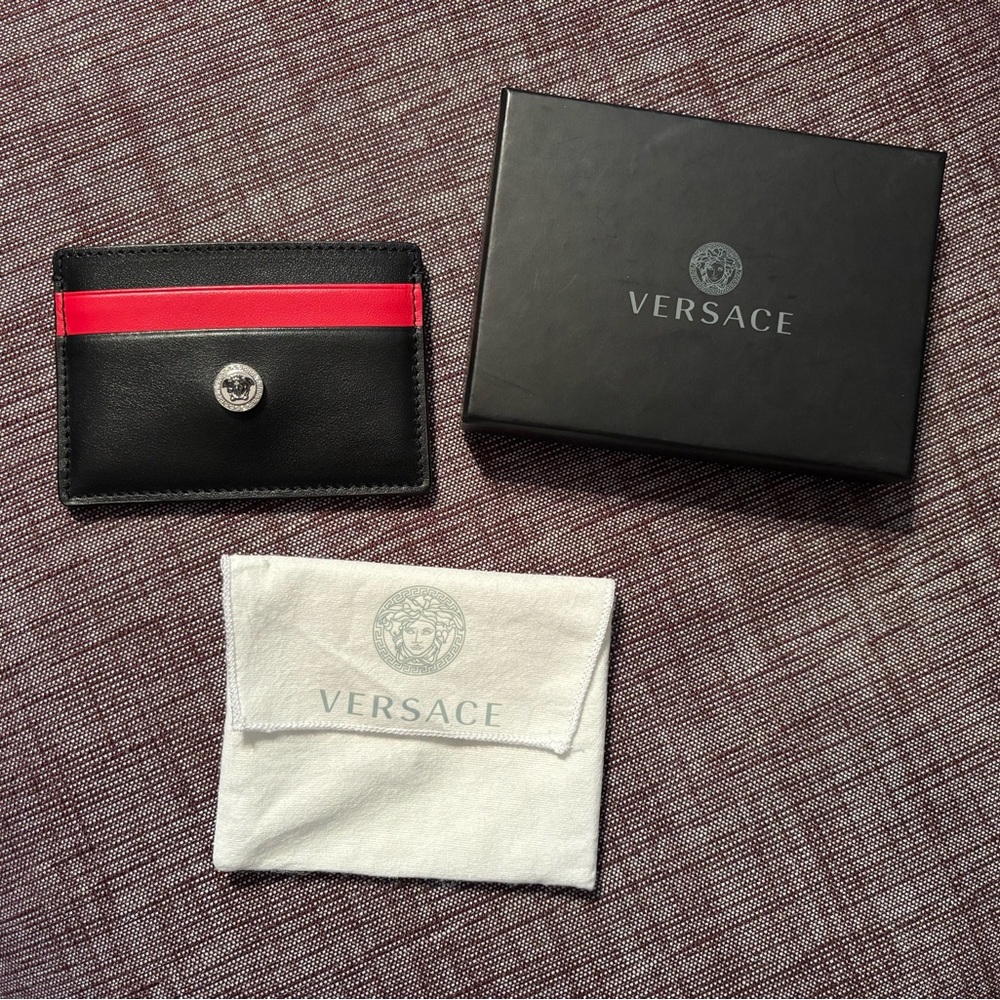 BRAND NEW Versace Black and Red Card Holder Original Packaging and Certificate
